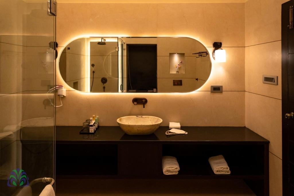 Hotel Basant Vihar Palace Биканер Экстерьер фото
