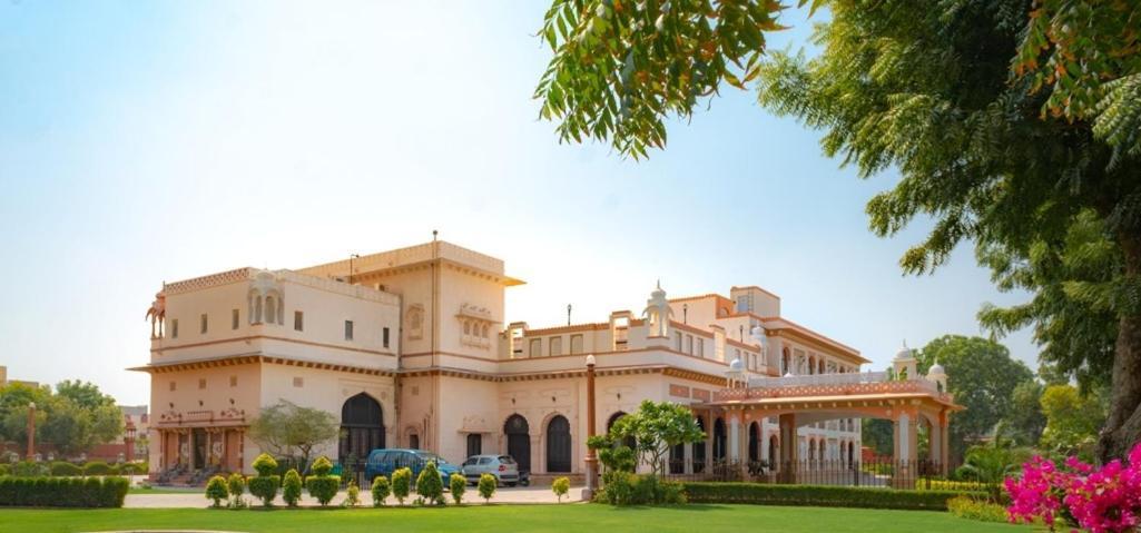 Hotel Basant Vihar Palace Биканер Экстерьер фото