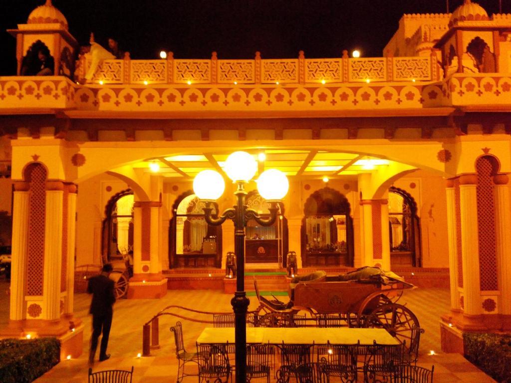 Hotel Basant Vihar Palace Биканер Экстерьер фото